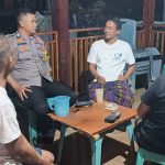 Bhabinkamtibmas Brigpol Andi Parakkasi Sambangi Sat Kamling, Sampaikan Pesan Kamtibmas